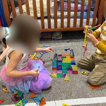 Magnet tile masterpiece